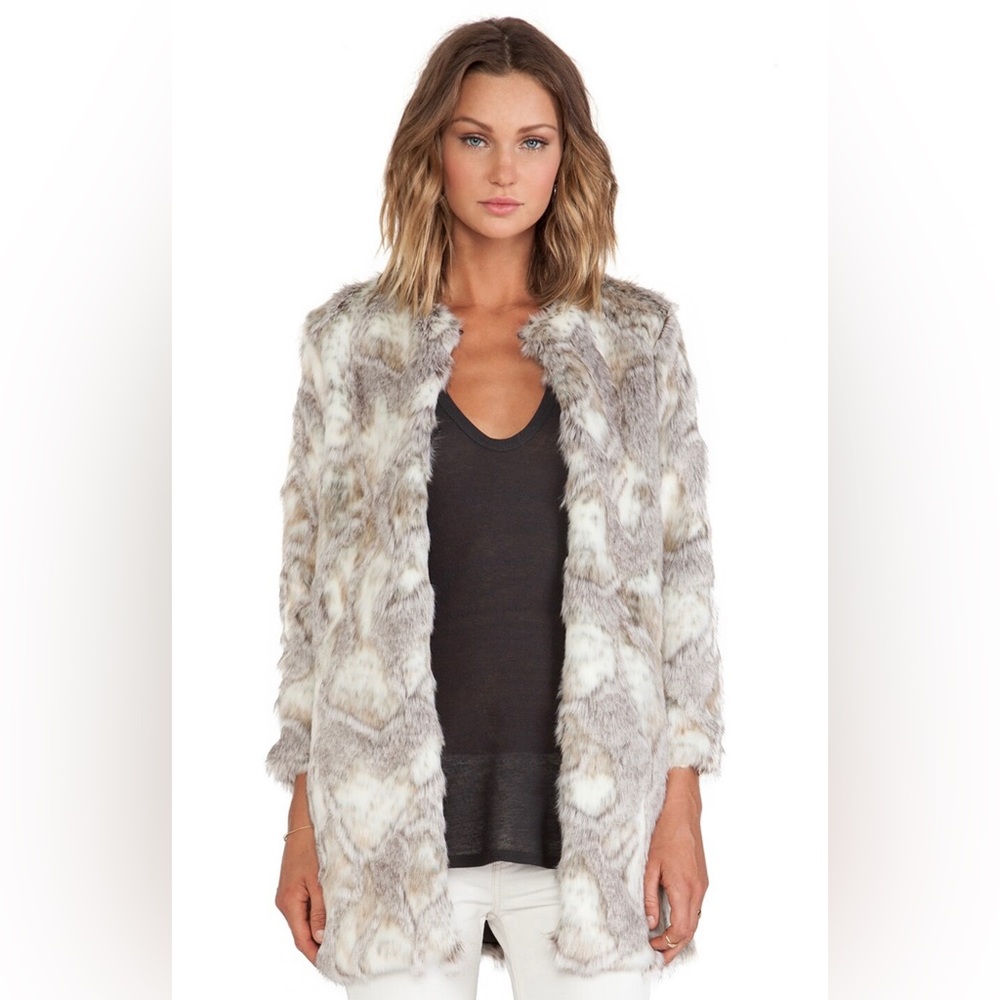 BSABLE Stella Faux Fur Jacket in Special Beige Size Small